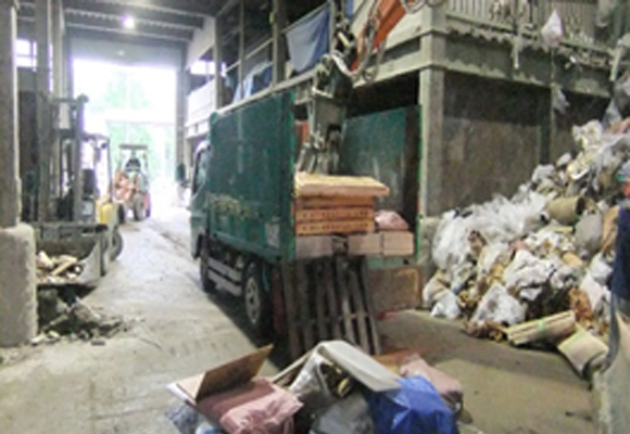 2.手選別が必要な廃棄物は混合ヤードへ