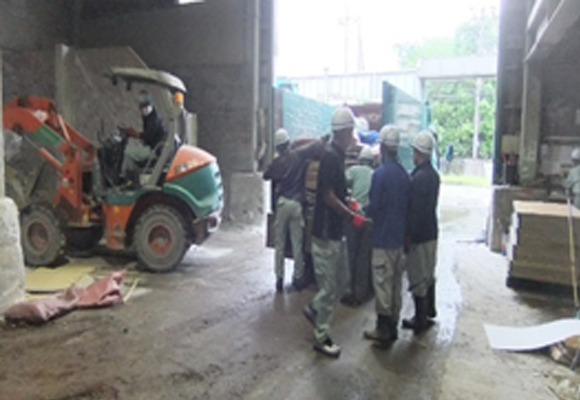 3.分別されている物は品目ごとに各ヤードへ荷下ろし